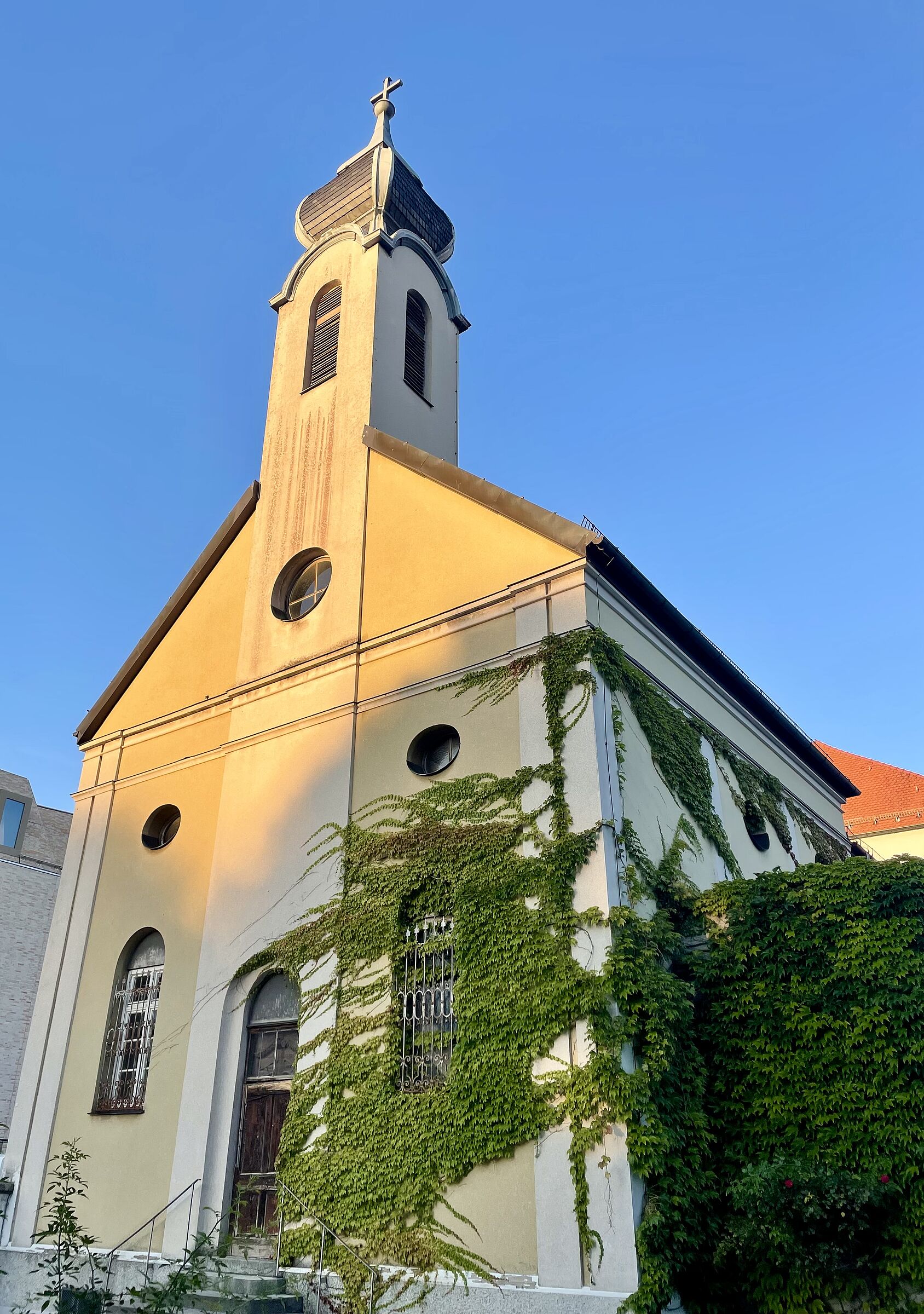 Kirche im Magdalenenpark